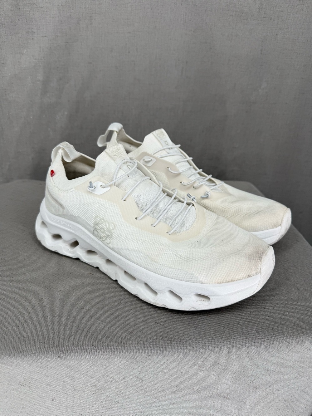 LOEWE x On Running Cloudtilt 2 All White Mens Size 8.5